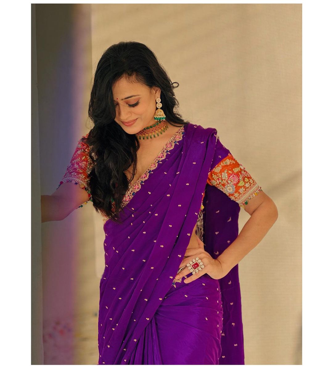 Bollywood Actress Shweta Tiwari Stills in Violet Saree